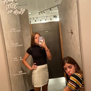 Meet your Posher, Kenidee